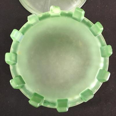  Lot 196 - Hob Knob Glass & Powder Container