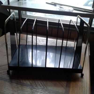 Record / magazine holder