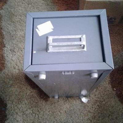 Metal storage box