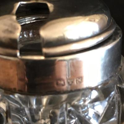 Lot 203 - Sterling Service Pieces