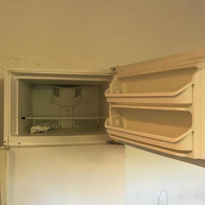 Lot 210 - Kenmore Refrigerator/Freezer 