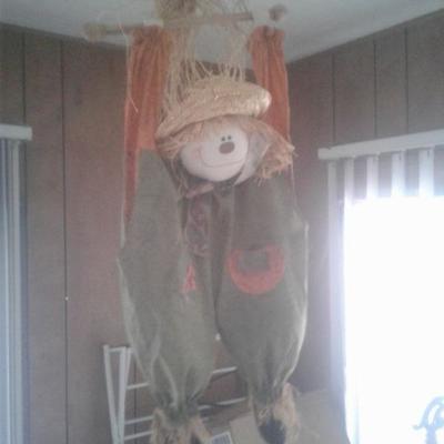 Large scarecrow 