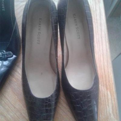 Women's size 7 shoes
