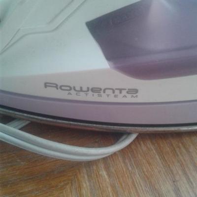 Clothes iron 