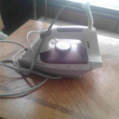 Clothes iron 