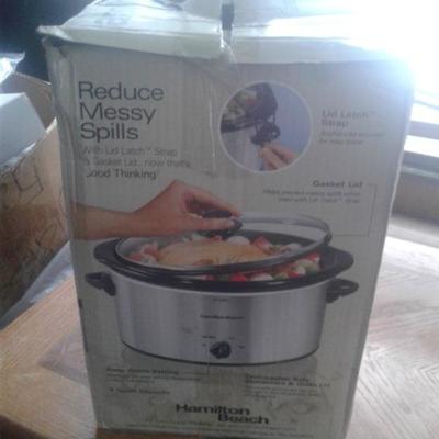 Slow cooker 