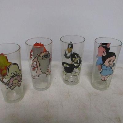 Lot 2 - Looney Tunes Glasses 1973 Warner Bros