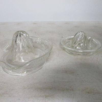 Lot 15 - Glass Hand Juicers - Different Sizes
