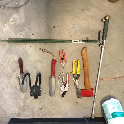 Lot 224 - Garden Tools with Stand