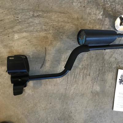Lot 234 - Bounty Hunter Metal Detector and Heavy Duty Magnetic Pick-Up Tool