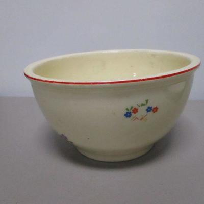 Lot 34 - Decorative Plates & Bowls & China