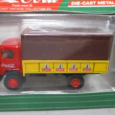 Lt 25 - Coca-Cola Die Cast Trucks 1:64 Scale