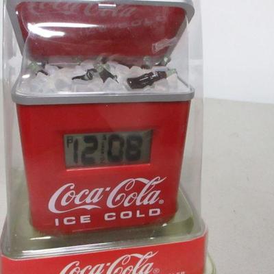 Lot 32 - Coca Cola Retro Cooler Alarm Clock & Bear Mini Clock