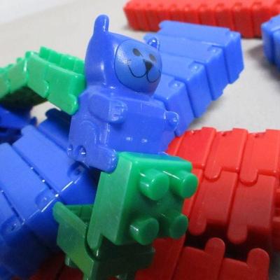 Lot 50 - Plastic Building Blocks & Wooden Toys