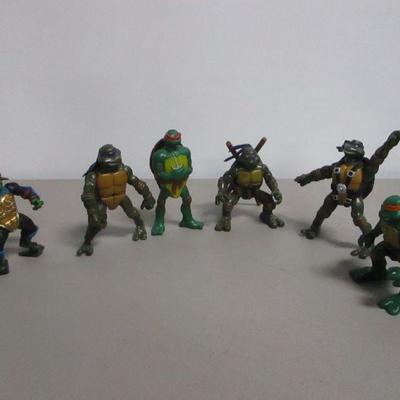 Lot 54 - TMNT Teenage Mutant Ninja Turtles Figures