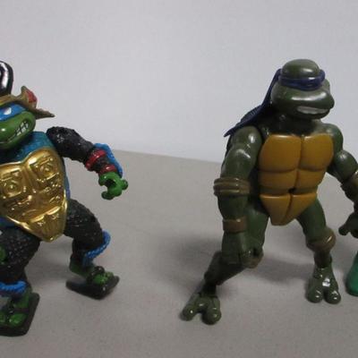 Lot 54 - TMNT Teenage Mutant Ninja Turtles Figures