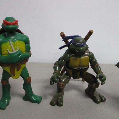 Lot 54 - TMNT Teenage Mutant Ninja Turtles Figures