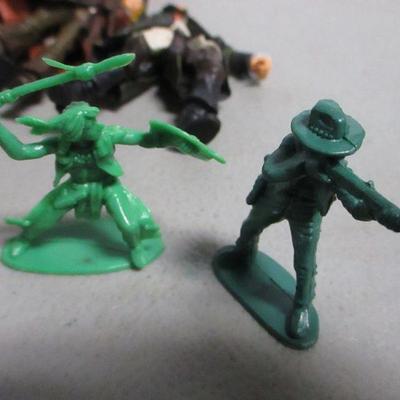 Lot 55 - Action Figure Lot & Plastic Cowboy & Indian Figures