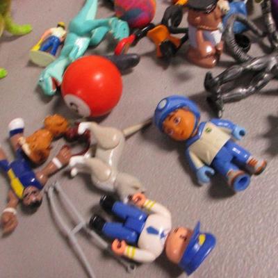 Lot 60 - Miscellaneous Toys & Figures