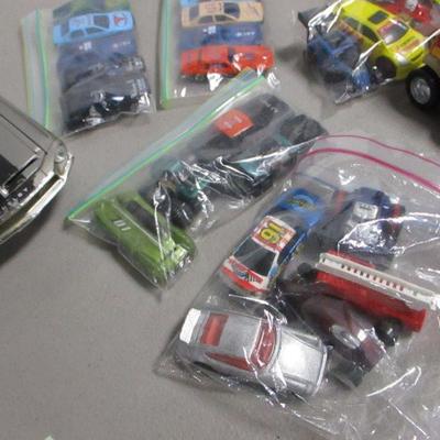 Lot 61 - Die Cast Car Collection & Buddy L 5" Sprint Race Car