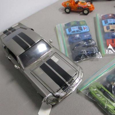 Lot 61 - Die Cast Car Collection & Buddy L 5" Sprint Race Car