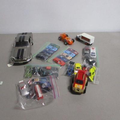 Lot 61 - Die Cast Car Collection & Buddy L 5" Sprint Race Car