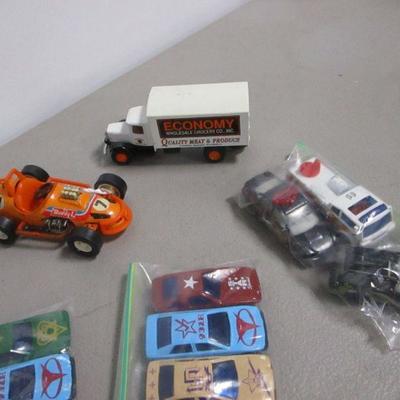 Lot 61 - Die Cast Car Collection & Buddy L 5" Sprint Race Car