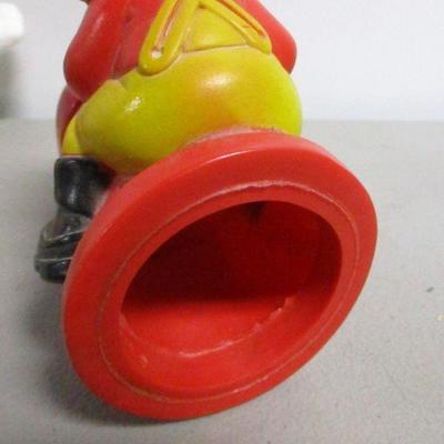 Lot 63 - Sesame Street Doctor's Kit - Bath Tub Clown Fireman Spout