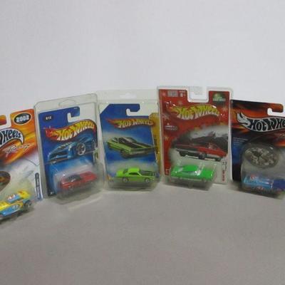 Lot 69 - Hot Wheels Die Cast Cars