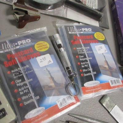 Lot 68 - Office Supplies - Sleeve Protectors - Magnifying Glass