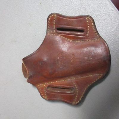 Lot 74 - Pistol Holster Bucheimer