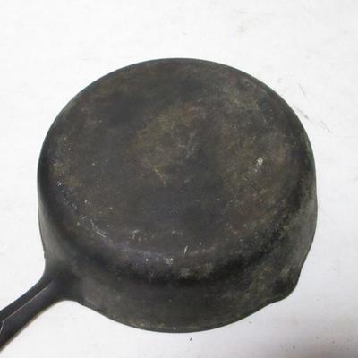 Lot 80 - Cast Iron #8 Pan With Lid Size 10 1/8