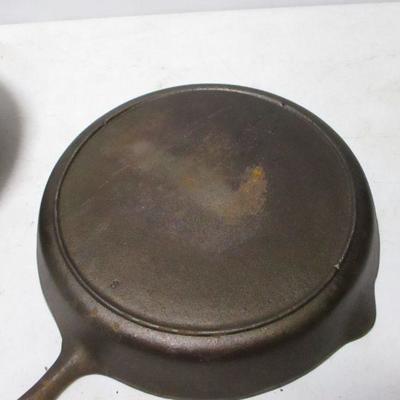 Lot 101 - Cast Iron #14 Pan With Lid US SK