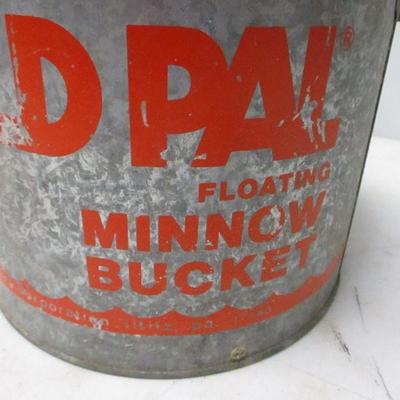 Lot 120 - Old Pale Minnow Bucket