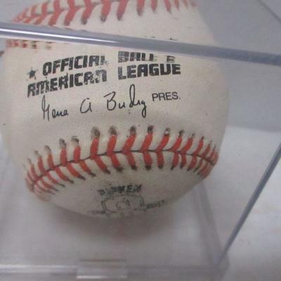 Lot 95 - Baseball Collector Items - Mickey Mantle - Cal Ripken
