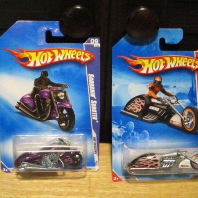 Lot 99 - Hot Wheels Motorcycles & Cars