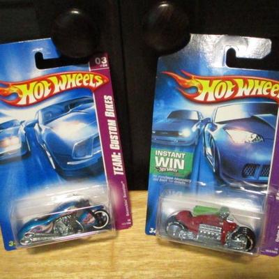 Lot 100 - Hot Wheels Motorcycles