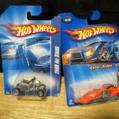 Lot 102 - Hot Wheels Cars & Motorcycles