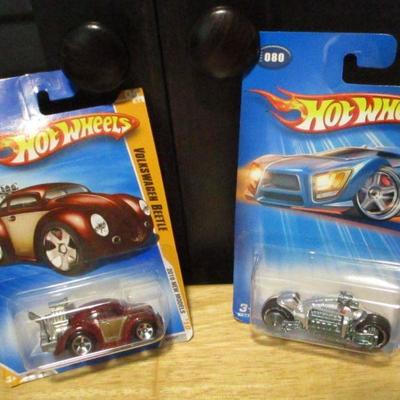 Lot 103 - Hot Wheels Cars & Motorcycles