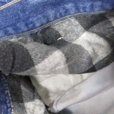 Lot 128 - Lee & Carhartt Jeans 