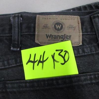 Lot 131 - Lee & Wrangler Jeans