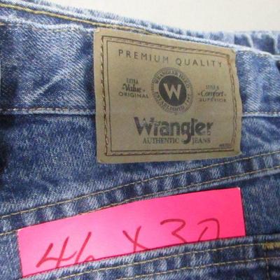 Lot 133 - Carhartt & Wrangler Jeans