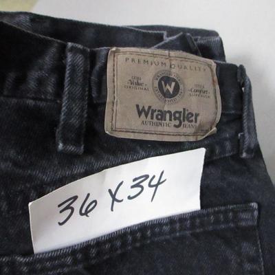 Lot 134 - Wrangler Jeans