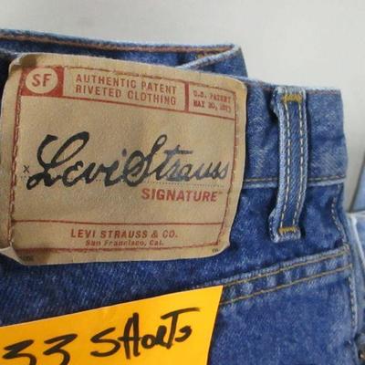 Lot 163 - Levi Strauss Jean Shorts