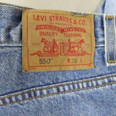 Lot 165 - Levi Jean Shorts