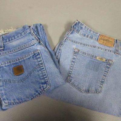 Lot 169 - Carhartt & Levi Jeans