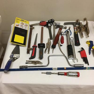 Lot 242 - Hand Tools