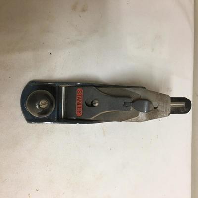 Lot 248 - Veritas Scraper & Pair of Stanley Planers