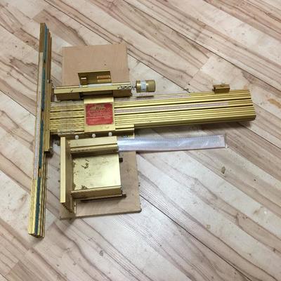 Lot 250 - Incra Ultra Jig 