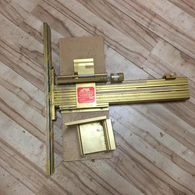 Lot 250 - Incra Ultra Jig 
